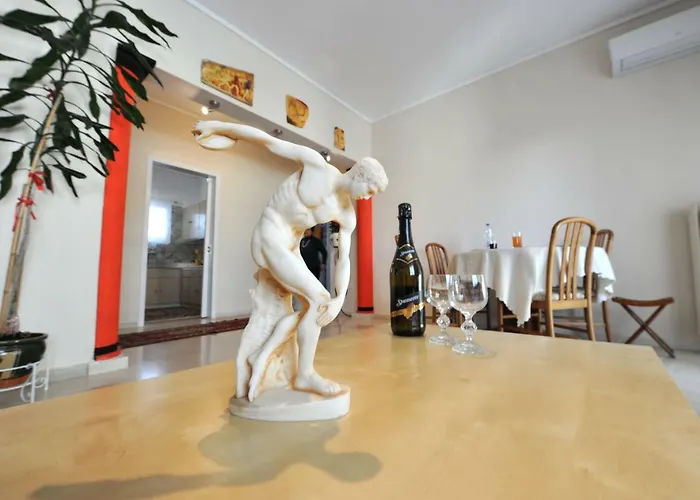 Apartment Near Stavros Niarchos Park & Acropolis